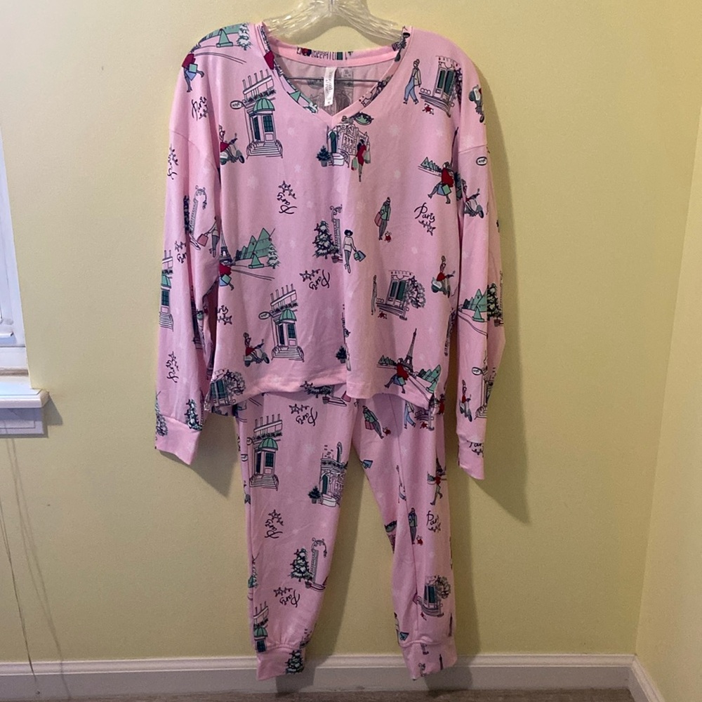 3/$15 Holiday Paris Pajamas